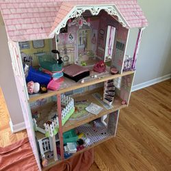 Doll house 