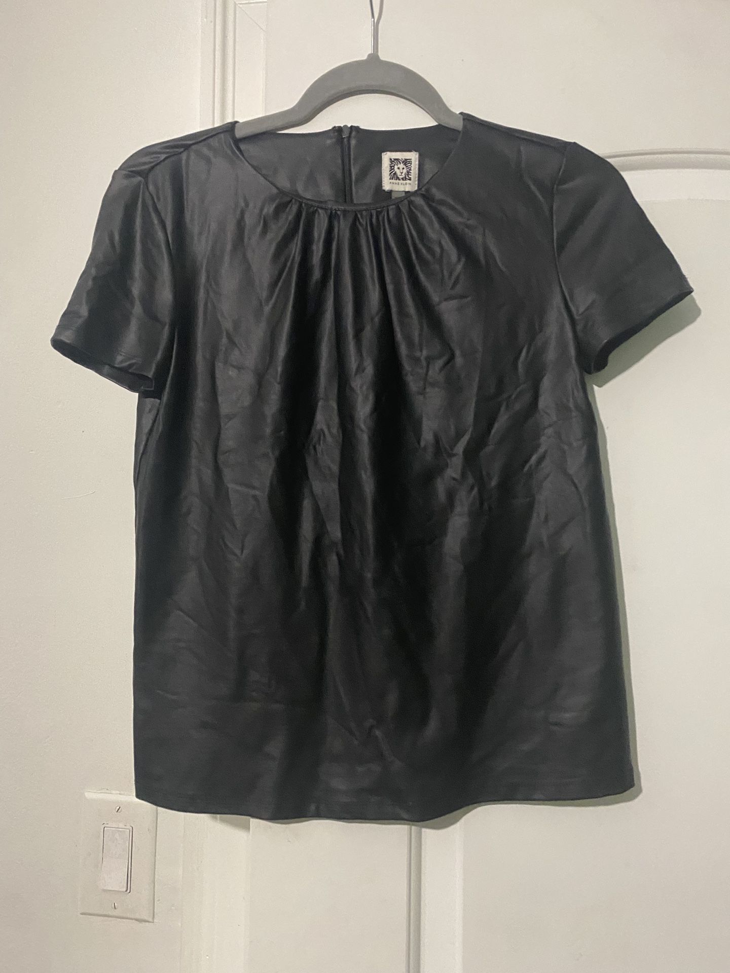 Black Anne Klein leather inspired top size XXS
