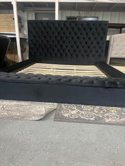 KING SIZE Platform Storage Bed Frame BRAND NEW IN BOX ONLY $599