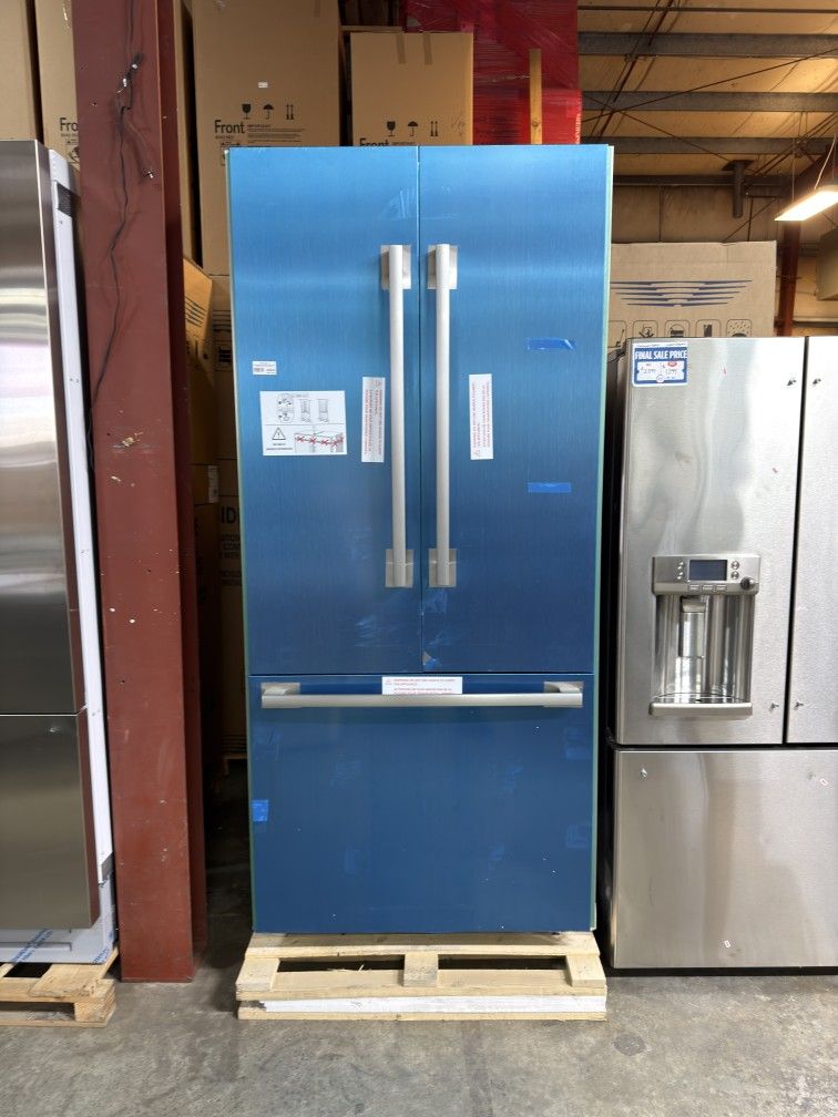 Bosch Benchmark Series B36BT935NS
36 Inch Built-In French Door Smart Refrigerator