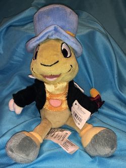 Very rare! Jiminy Cricket Disney Store NWT plush doll! (Pinocchio ) only 1 available! Collector !