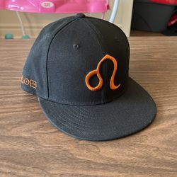 Leo Fitted NE Hat Size 7 3/8