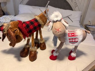Christmas Reindeer Plush Figurines Set of 2