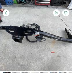 Trailer Hitch Received W/connector Wires Hernaness