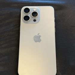 iPhone 15 Pro Max 256 GB Titanium 