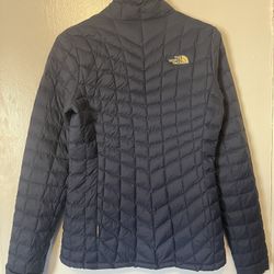 North Face Woman's Navy Blue Coat - Size S