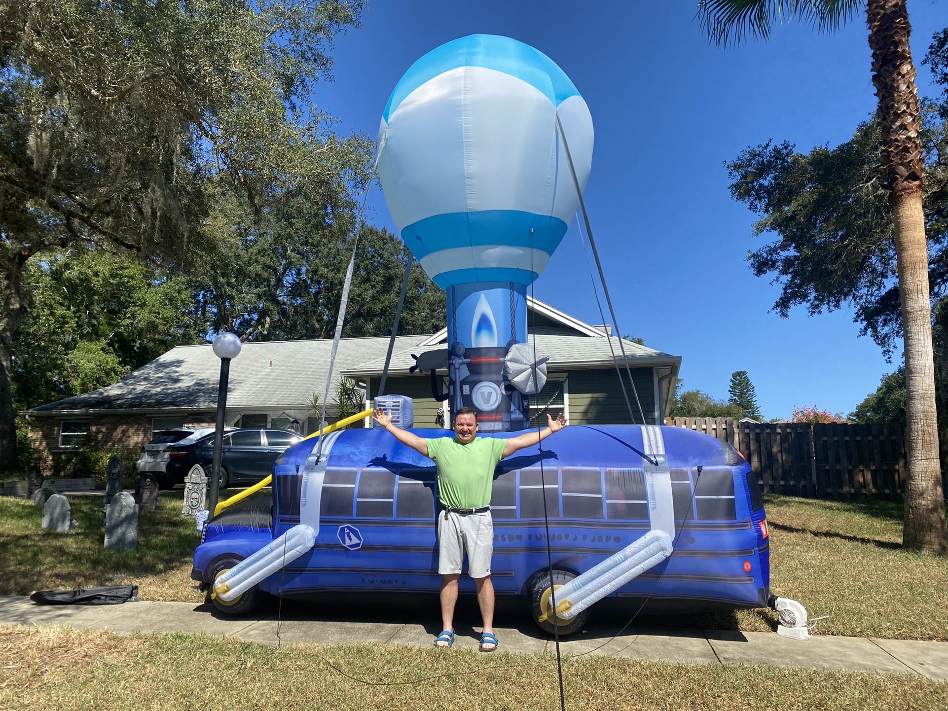 17.5 ft Fortnite Battle Bus Inflatable for Sale in Palm Harbor, FL ...