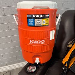 5 Gallon Igloo Water Cooler