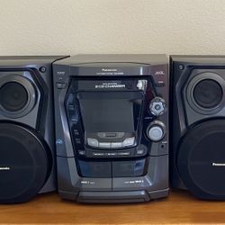 PANASONIC 5 CD AM/FM STEREO SYSTEM  - 165 WATTS  - SOUNDS AWESOME! 
