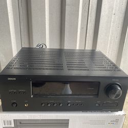 Denon AVR-1912 7.1 (Apple AirPlay) Home Theater Receiver 