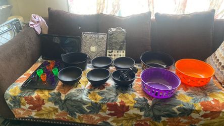 Charolas, Vasos Tequileros, Un Mantel, Platos Votaneros,.