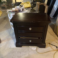 Small Dresser 