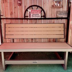 Lifetime - Convertible Picnic Bench / Table