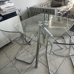 Dining set