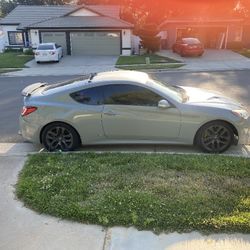 2013 Hyundai Genesis