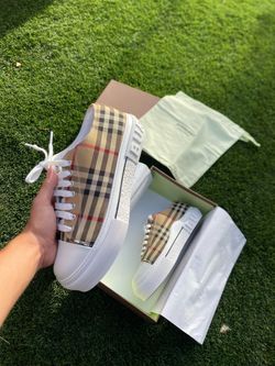 Burberry shoes