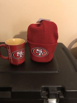 San Francisco 49ers coffee mug and beanie