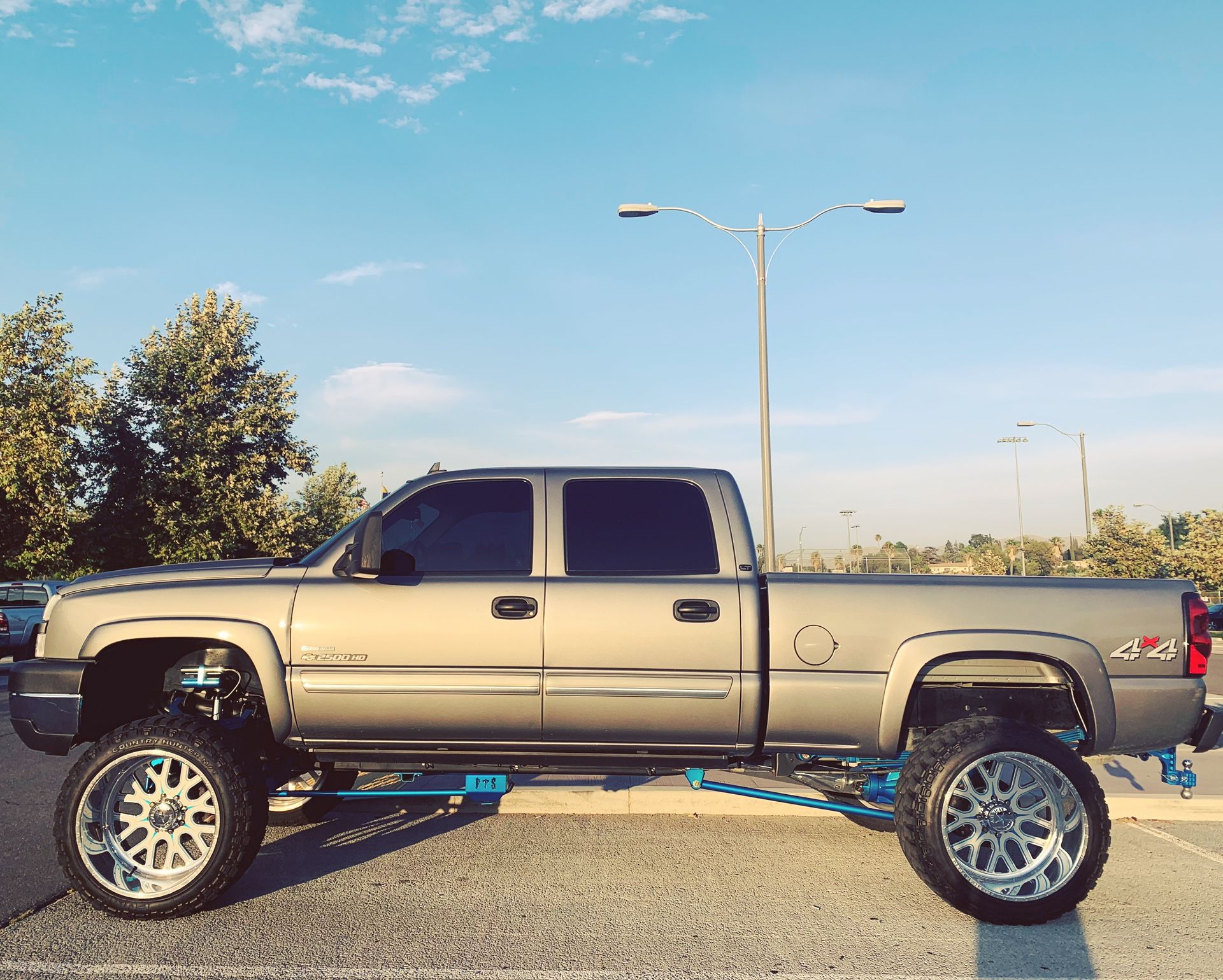 2007 duramax Lbz for Sale in Riverside, CA OfferUp