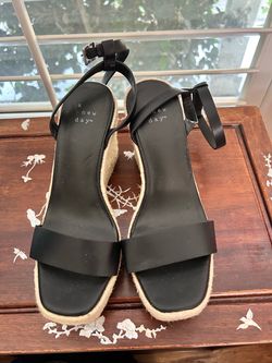 Ladies wedges size 6 1/2