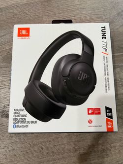 JBL wireless BT headphones **BRAND NEW**