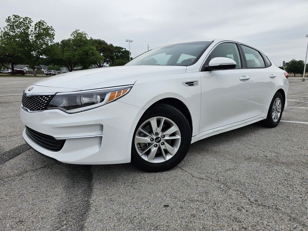 2018 KIA Optima