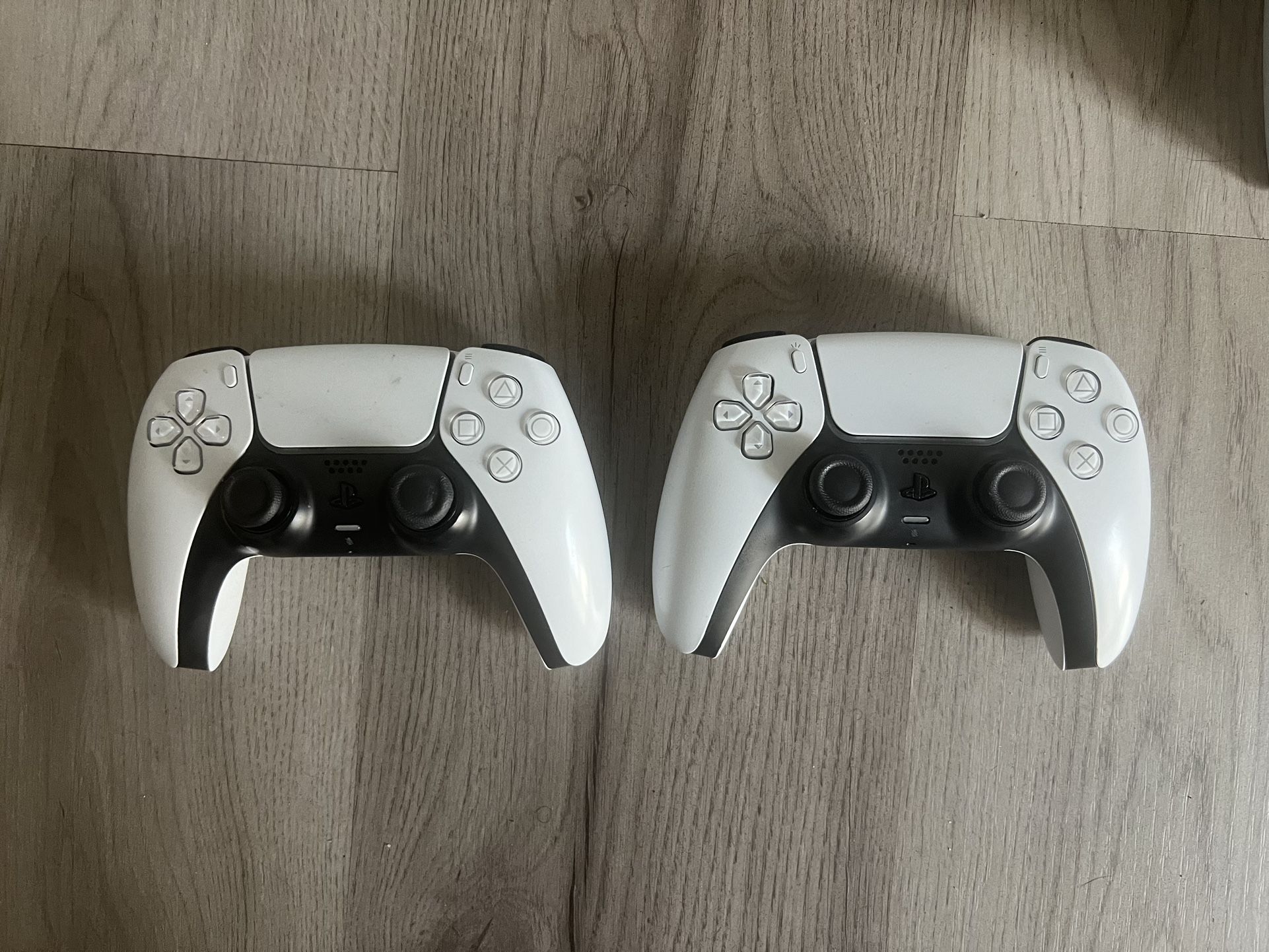 Ps5 With 2 Controllers And UFC