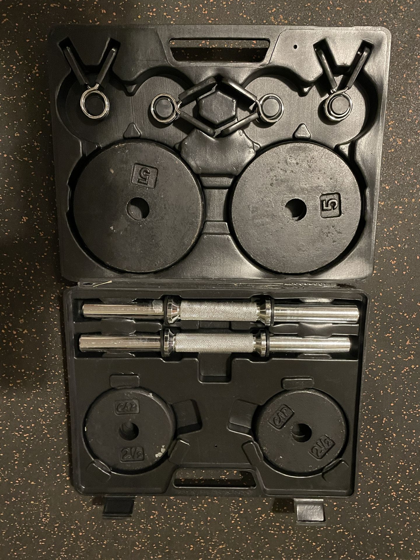 Set Of 20 pound adjustable dumbbells/40 pounds total, like new!
