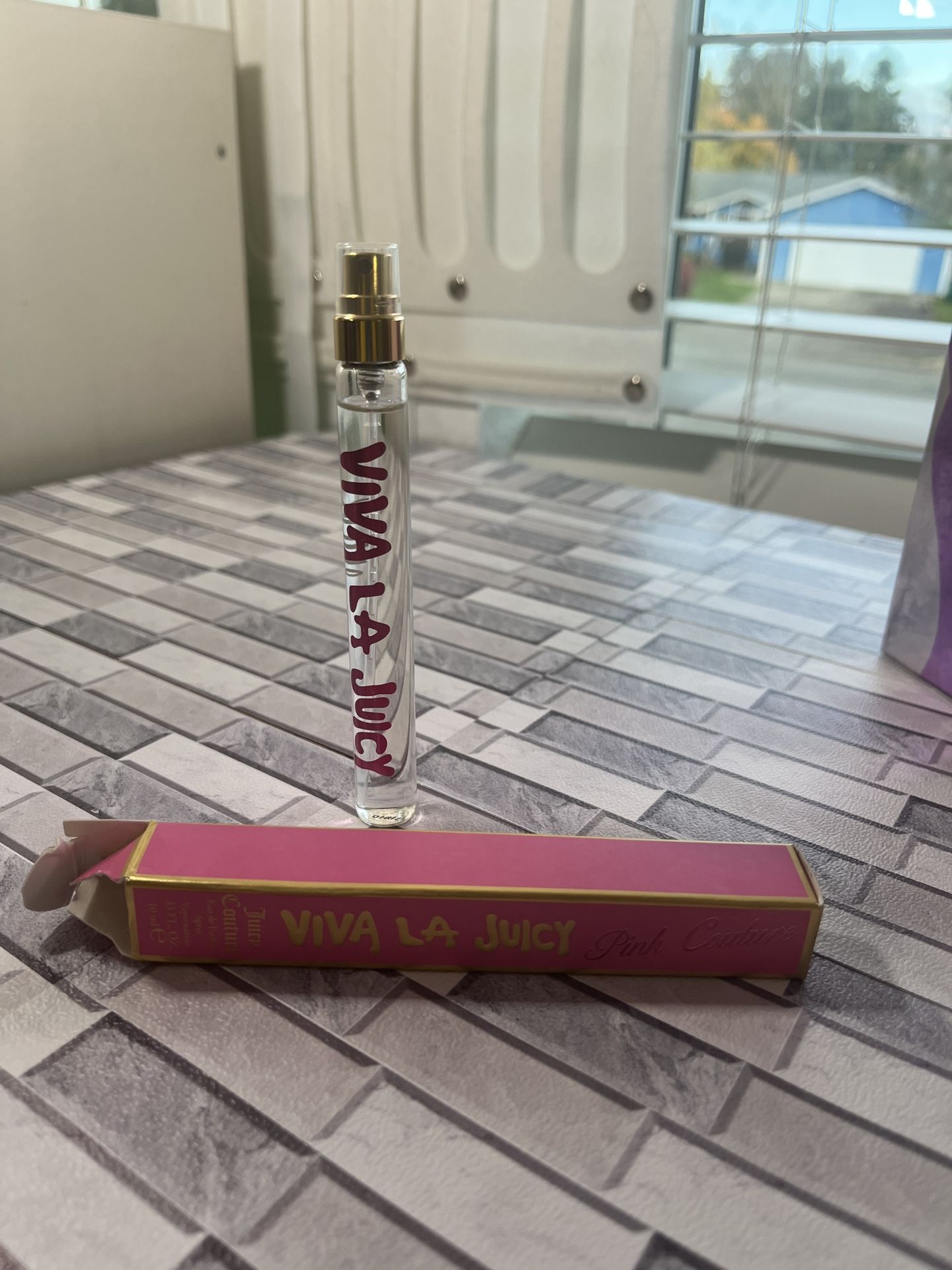 🎄New Travel Size VIVA LA JUICY Perfume