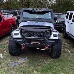 Título en mano salves