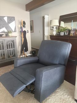 Modern Swivel Recliner Chair – Dark Gray – Excellent Condition