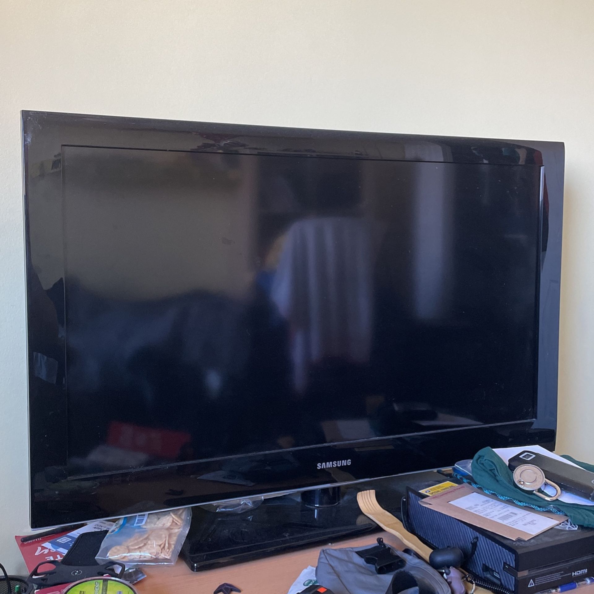 46 Inch Samsung TV