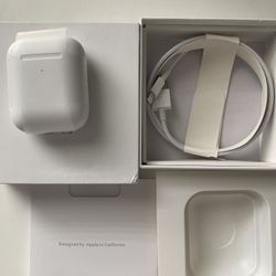 Apple AirPods Gen 1