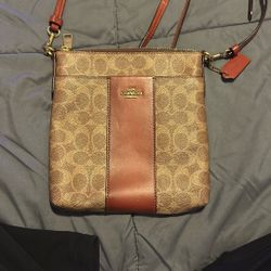 coach side purse 