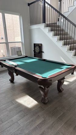 Pool table