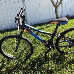 Giant XTC jr 24” Mountain Bike