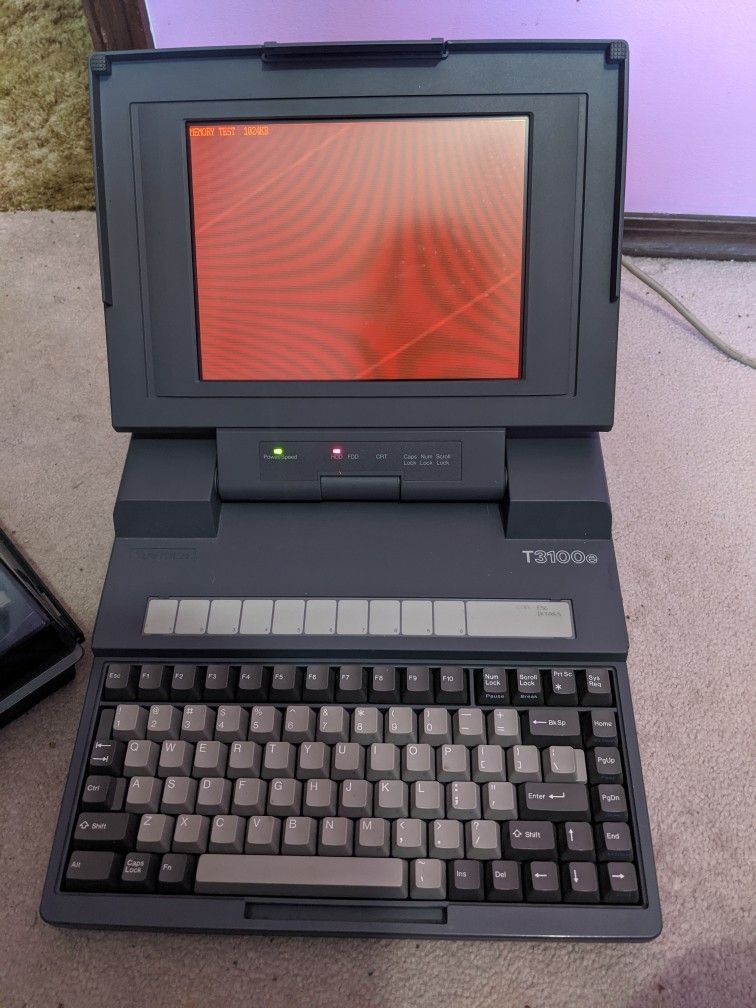 Vintage Computer-Toshiba T3100e Portable Personal Computer