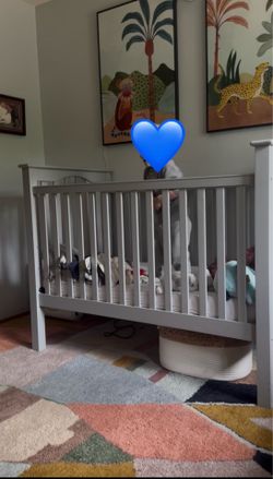Pottery Barn Kendall Crib 3-1 with conversion kit and mattress