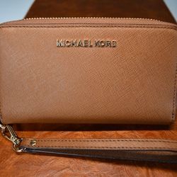 Michael Kors Wristlet