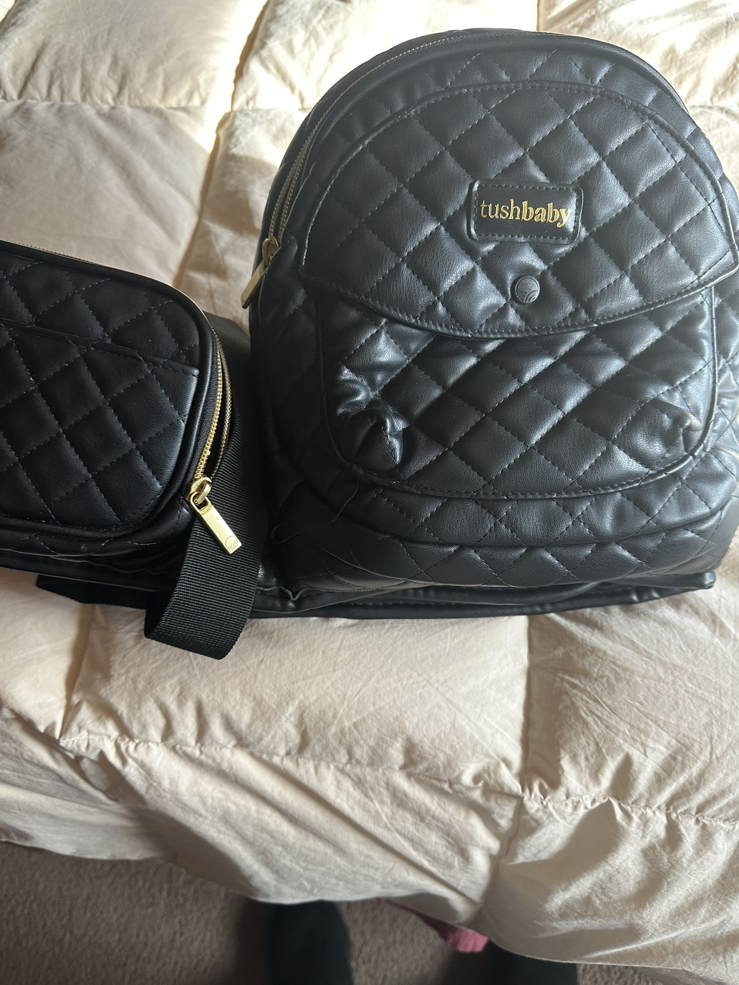 Tushbaby Hip Baby Carrier