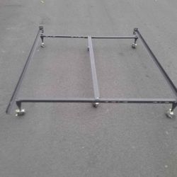 HEAVY DUTY QUEEN SIZE METAL RAILS / FRAME