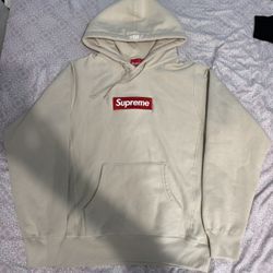 Supreme Hoodie