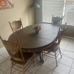Dining Room Table And chairs