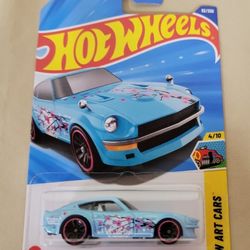 HOT WHEELS DATSUN 240Z 