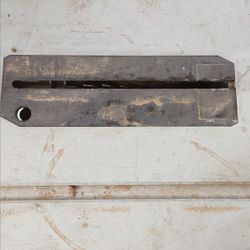 Hitachi 10-in 15-Amp 120-Volt Table Saw

