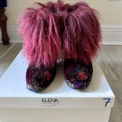 Women’s Velvet  Fur Bootie Size 7 Made In Italy 