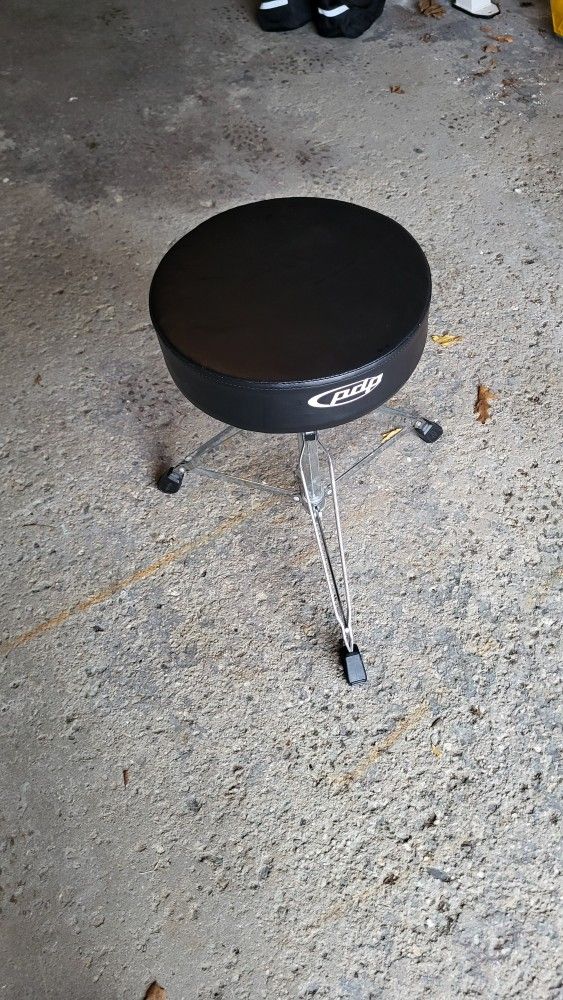 PDP Throne