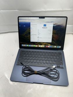 Apple MacBook Air 13” M3 Chip _ 8GB RAM _ 256GB SSD Midnight A3113    (48350)