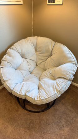 Lounging Papasan Chair