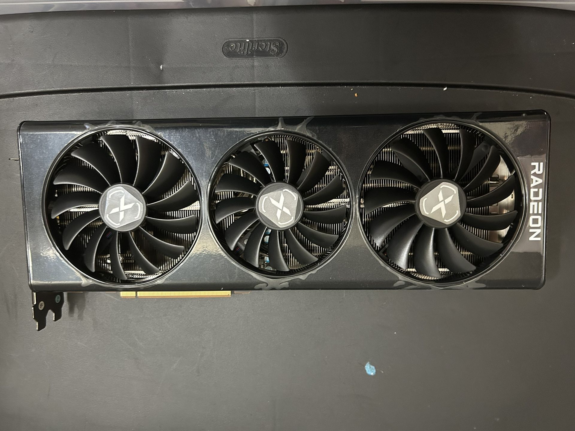 XFX SPEEDSTER SWFT319 AMD Radeon RX 6800 CORE Gaming Graphics Card