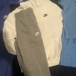 Nike Set $45